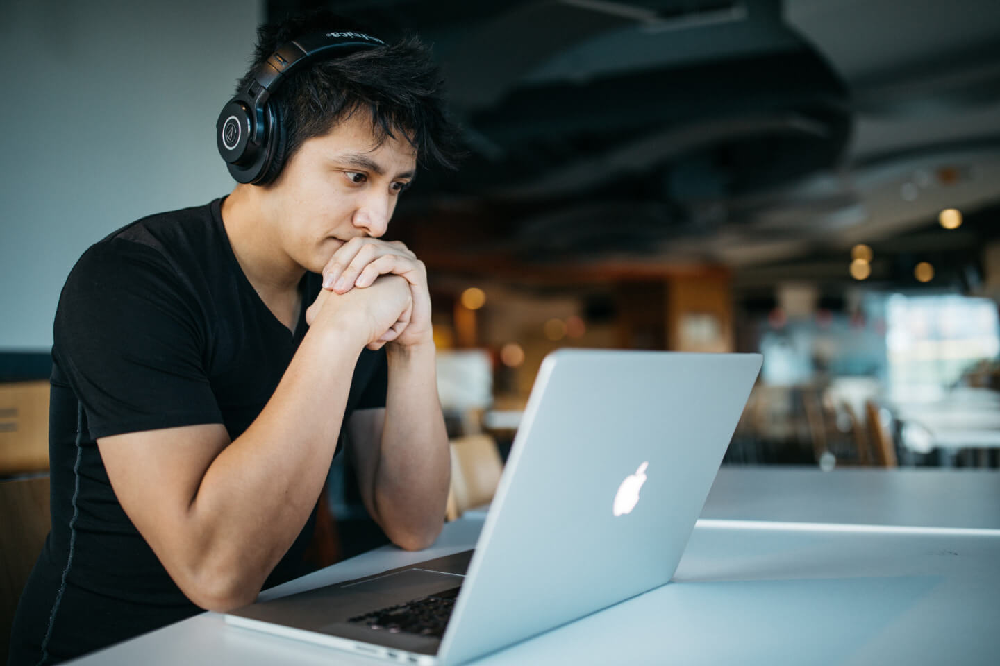 Working with spreadsheets and emails in complex IT- projects is a bad idea